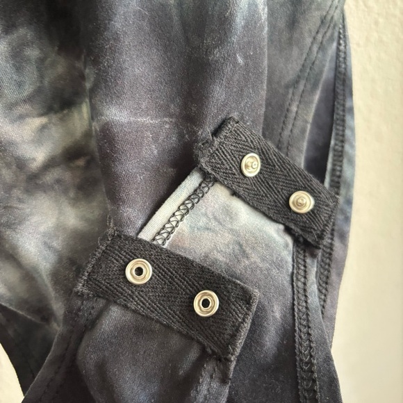 Pie in the Sky Blue Tie-Dye Mock Neck Sleeveless Halter Seamless Bodysuit Size M - Picture 4 of 7